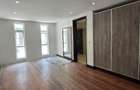 5 Bed House with En Suite in Runda - 16