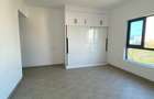 2 Bed Apartment with En Suite at Hundreds Streets - 5