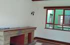 5 Bed Villa with En Suite in Runda - 4