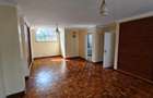 5 Bed Townhouse with En Suite at Lavington - 17