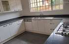 4 Bed Townhouse with En Suite in Nyari - 9