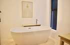 4 Bed Apartment with En Suite at Greenwood Drive - 17