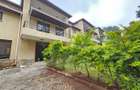 5 Bed House with En Suite in Lavington - 20