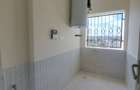 2 Bed Apartment with En Suite at Hatheru Road - 8