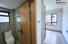 2 Bed Apartment with En Suite at Riverside Drive - 5