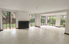 4 Bed House with En Suite at Lavington - 14