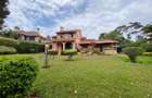 5 Bed House with En Suite in Runda - 3