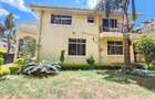 5 Bed House with En Suite in Lavington - 2