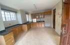 5 Bed Townhouse with En Suite in Lavington - 14
