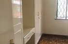 Serviced 2 Bed Apartment with En Suite at Argwings Khodeck Rd - 7
