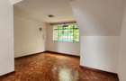 4 Bed Townhouse with En Suite in Lavington - 9