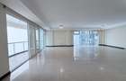 3 Bed Apartment with En Suite at Riverside Gardens - 13