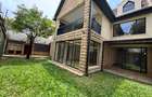 5 Bed Townhouse with En Suite in Lavington - 1