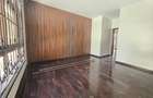 5 Bed Townhouse with En Suite in Lavington - 6