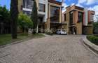 5 Bed Townhouse with En Suite in Lavington - 1