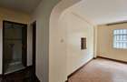 5 Bed Villa with En Suite in Lavington - 14