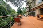 3 Bed Apartment with En Suite at Parklands - 2