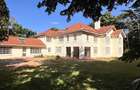 5 Bed House with En Suite in Nyari - 1