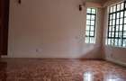 6 Bed House with En Suite at Lavington Road - 17