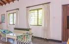 4 Bed House with En Suite in Nyali Area - 12