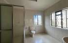5 Bed Townhouse with En Suite in Lavington - 4