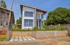 4 Bed Townhouse with En Suite at Muhuri Road - 17
