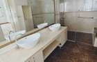 4 Bed Villa with En Suite in Riverside - 18