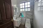 4 Bed Townhouse with En Suite in Lavington - 16