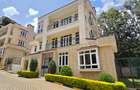 5 Bed Townhouse with En Suite at Lavington Green - 1