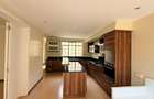 5 Bed House with En Suite in Spring Valley - 4