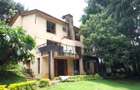 4 Bed House with En Suite at Lavington - 3