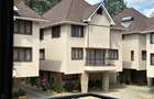 5 Bed Townhouse with En Suite in Lavington - 1