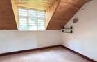 5 Bed House with En Suite at Rosslyn - 16