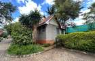 4 Bed Villa with En Suite at Lavington - 1