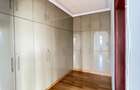 5 Bed Apartment with En Suite in Kilimani - 14