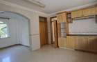 5 Bed House with En Suite in Runda - 9