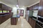 5 Bed House with En Suite in Runda - 11