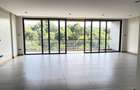 4 Bed Apartment with En Suite in Spring Valley - 2