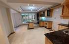 5 Bed Townhouse with En Suite at Convent Drive - 6