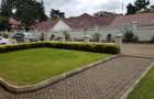5 Bed Townhouse with En Suite at Lavington - 11