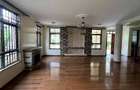 5 Bed Townhouse with En Suite in Lavington - 2