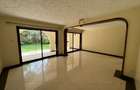 5 Bed Townhouse with En Suite in Westlands Area - 4