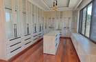 8 Bed Townhouse with En Suite at Karen - 7
