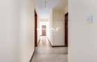 3 Bed Apartment with En Suite in Parklands - 8