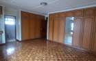 4 Bed Townhouse with En Suite at Lavington - 8
