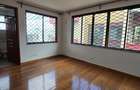 5 Bed Townhouse with En Suite at Off Convent Drive - 7