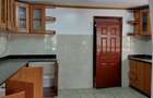 5 Bed House with En Suite in Nyari - 11