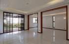 5 Bed Townhouse with En Suite in Lavington - 3