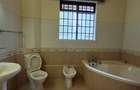 5 Bed House with En Suite in Nyari - 14