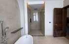 5 Bed Villa with En Suite in Nyari - 12